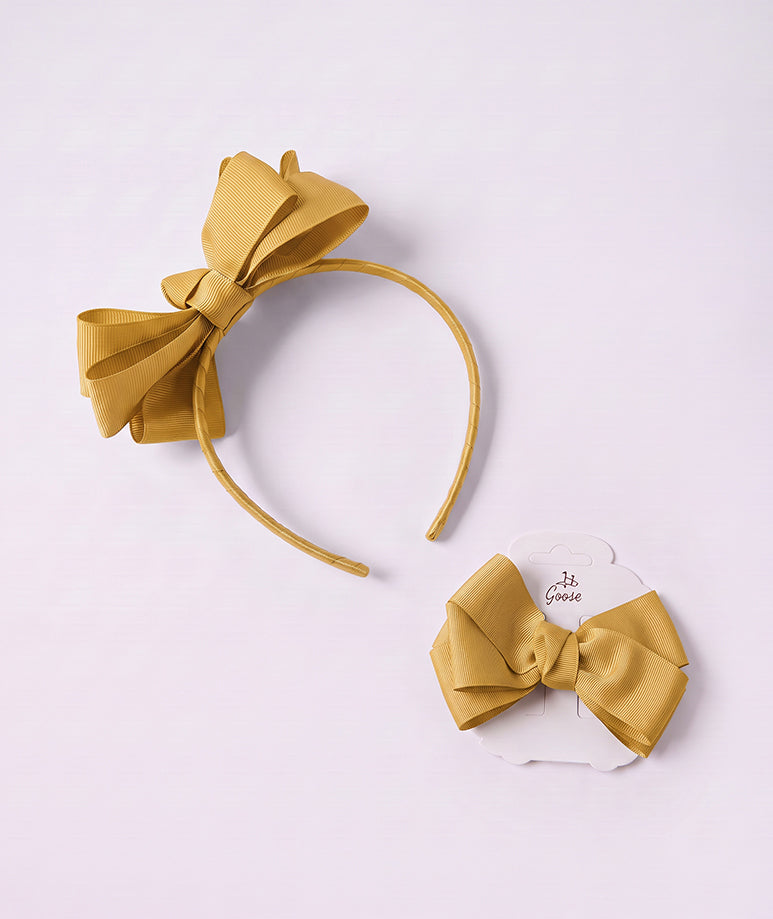 Gold Fiyonklu Taç ve Toka | 2 Parça
