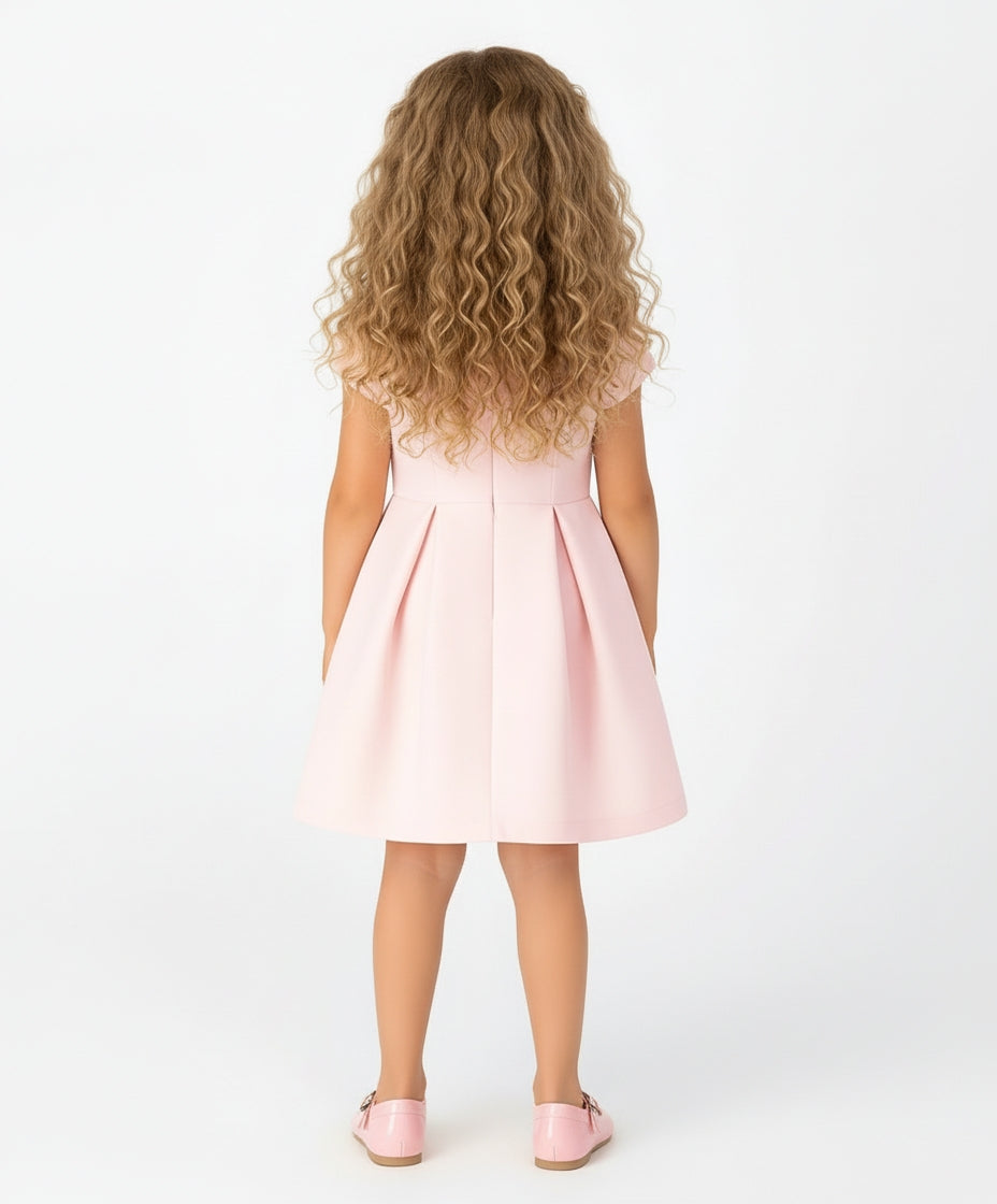 Yakası Fiyonklu Pembe Elbise