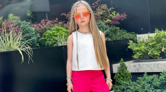 Miniklerimizle Büyüyen Kıyafetleri: Her Yaş İçin Çocuk Modası... GOOSE Kalmia Koleksiyonu, turuncu bluz, çok renkli çizgili kombin 