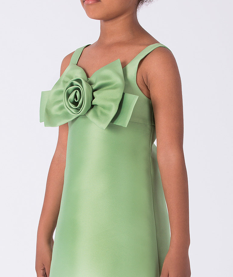 Close-up of the 3D flower detail on a flower girl dress for weddings and summer celebrations, showcasing elegant floral craftsmanship.