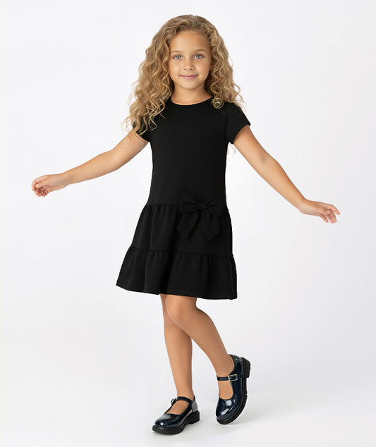 Beli Fiyonk Detaylı Siyah Elbise